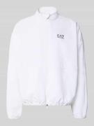 EA7 Emporio Armani Bomberjacke mit Stehkragen und Logo-Print in Weiss,...