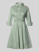 Apricot Hemdblusenkleid mit Kentkragen in Gruen, Größe XL
