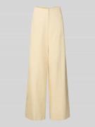 Jake*s Cocktail Wide Fit Stoffhose mit Bügelfalten in Hellgelb, Größe ...