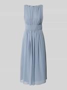 Swing Cocktailkleid mit Rundhalsausschnitt und Taillenband in Hellblau...