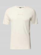 ARMANI EXCHANGE T-Shirt mit Label-Detail und Rundhalsausschnitt in Off...