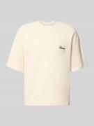 REVIEW T-Shirt mit Rundhalsausschnitt und Label-Stitching in Ecru, Grö...