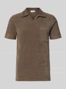 Lindbergh Relaxed Fit Poloshirt mit V-Ausschnitt in Taupe, Größe L