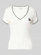 Tommy Jeans Slim Fit T-Shirt aus Baumwoll-Mix in Weiss, Größe L