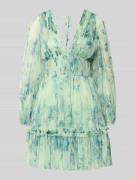 LACE & BEADS Cocktailkleid aus Tüll mit V-Ausschnitt in Gruen, Größe L