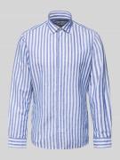 Jake*s Slim Fit Business-Hemd aus Leinen-Mix mit Kentkragen in Royal, ...