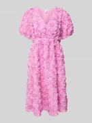 YAS Knielanges Kleid mit Strukturmuster Modell 'ROSIVA' in Flieder, Gr...