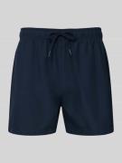 Emporio Armani Relaxed Fit Badeshorts mit Logo-Stitching in Dunkelblau...