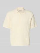 Jack & Jones Regular Fit Poloshirt mit V-Ausschnitt in Offwhite, Größe...