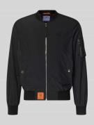 Original Bombers Bomberjacke mit Label-Patch und Eingrifftaschen in Bl...
