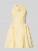 Little Mistress Cocktailkleid mit Schlüsselloch-Ausschnitt in GELB, Gr...