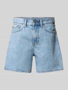 Calvin Klein Jeans A-Line Jeansshorts aus reiner Baumwolle in Jeansbla...