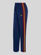 adidas Originals Trainingshose mit Logo Details in Dunkelblau, Größe L