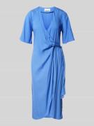 Armedangels Knielanges Kleid mit Bindegürtel Modell 'NATAALE' in Blau,...