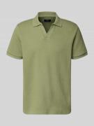 MCNEAL Regular Fit Strick-Poloshirt mit V-Ausschnitt in Lind, Größe L