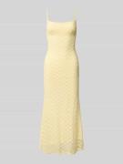 Bardot Slim Fit Midikleid mit floralem Allover-Spitzenbesatz in Hellge...