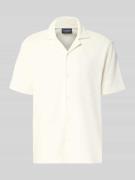 Christian Berg Men Modern Fit Freizeithemd mit Reverskragen in Offwhit...