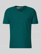 MCNEAL Regular Fit T-Shirt mit V-Ausschnitt in Bottle, Größe L