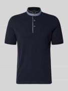 bugatti Regular Fit Poloshirt mit Stehkragen und Logo-Stitching in Mar...
