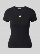 REVIEW Slim Fit T-Shirt mit Motiv-Stitching Modell 'Fruity' in Black, ...