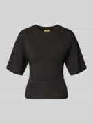 JJXX T-Shirt in tailliertem Schnitt Modell 'ELORA' in Black, Größe L