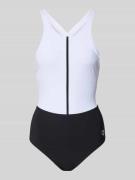 Arena Badeanzug mit Shaping-Effekt Modell 'Silvia' in Black, Größe 36