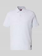 Tommy Jeans Regular Fit Poloshirt aus reiner Baumwolle in Hellgrau Mel...