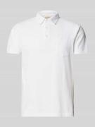 Superdry Slim Fit Poloshirt mit Brusttasche in Offwhite, Größe L