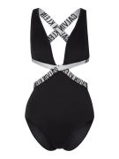 Calvin Klein Underwear Badeanzug mit seitlichen Cut Outs - wattiert in...