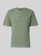 Jack & Jones Premium T-Shirt mit Rundhalsausschnitt und Knopfleiste in...