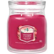 Yankee Candle Santa On Skis Signature Medium Jar 368 g