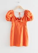 & Other Stories Minikleid aus Leinen mit Schleife Orange, Alltagskleid...