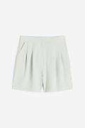 H&M Weite Shorts Mintgrün in Größe 44. Farbe: Mint green