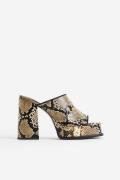 H&M Mules mit Plateau Beige/Schlangenmuster, Heels in Größe 41. Farbe:...