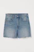 H&M Slim High Denim Shorts Hellblau in Größe 34. Farbe: Light denim bl...