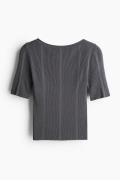 H&M Geripptes Shirt mit tiefem Rückenausschnitt Dunkelgrau, T-Shirt in...